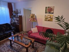 Apartament cu 2 camere de vanzare in Campina, parter